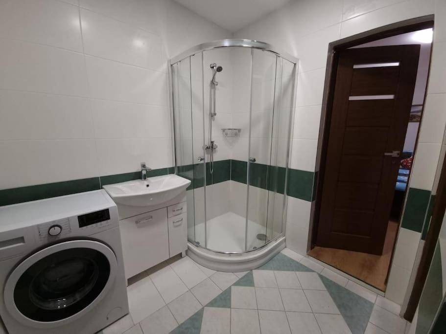 Apartman V Krusnych Horach-Free Parking Jachymov Ngoại thất bức ảnh